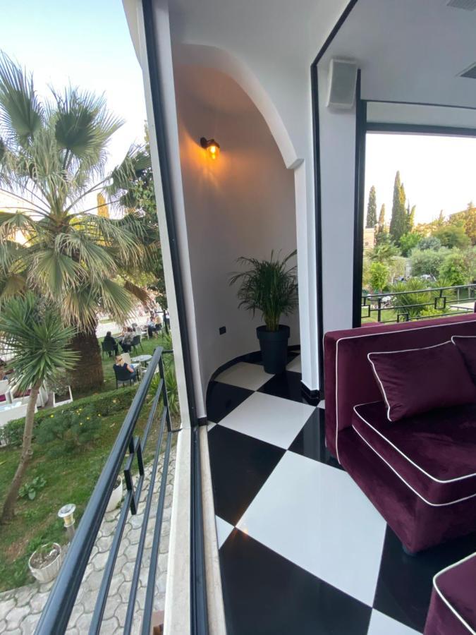 Garden Boutique Hotel Эльбасан Экстерьер фото