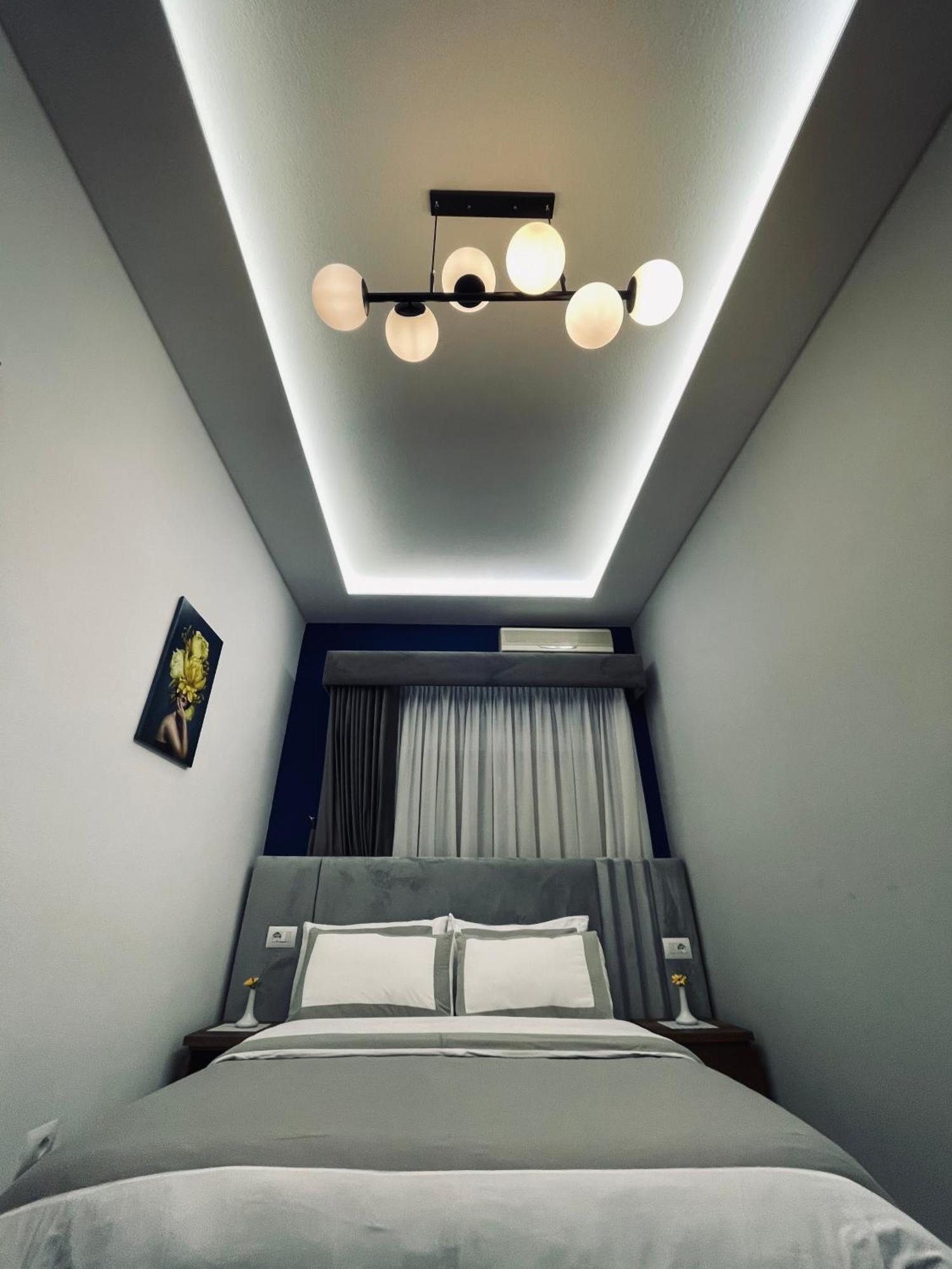 Garden Boutique Hotel Эльбасан Экстерьер фото