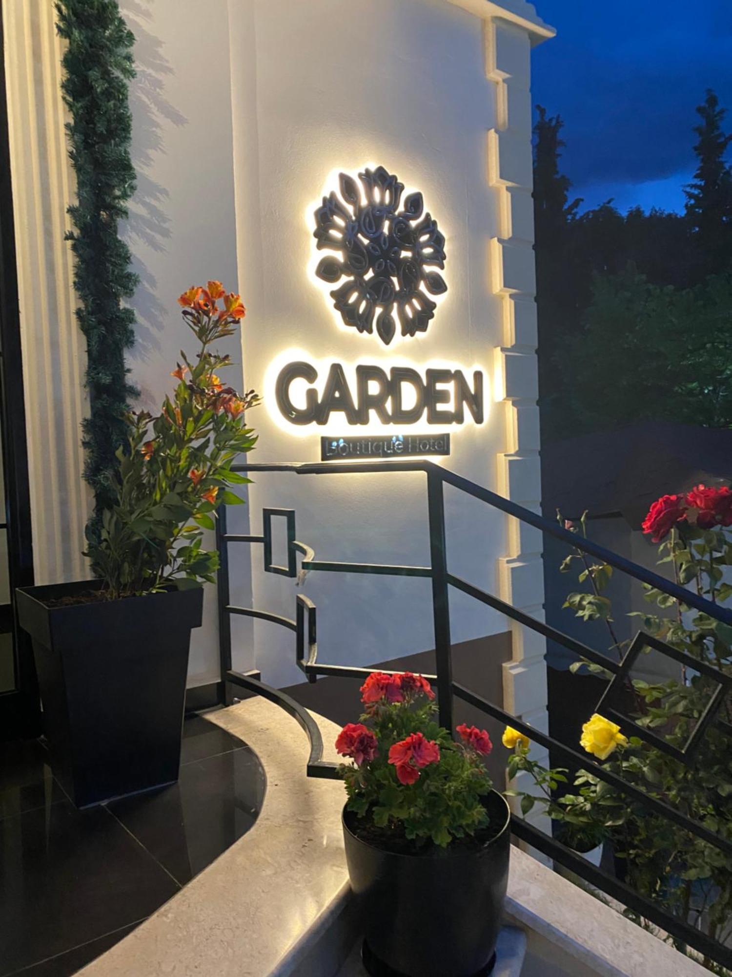 Garden Boutique Hotel Эльбасан Экстерьер фото